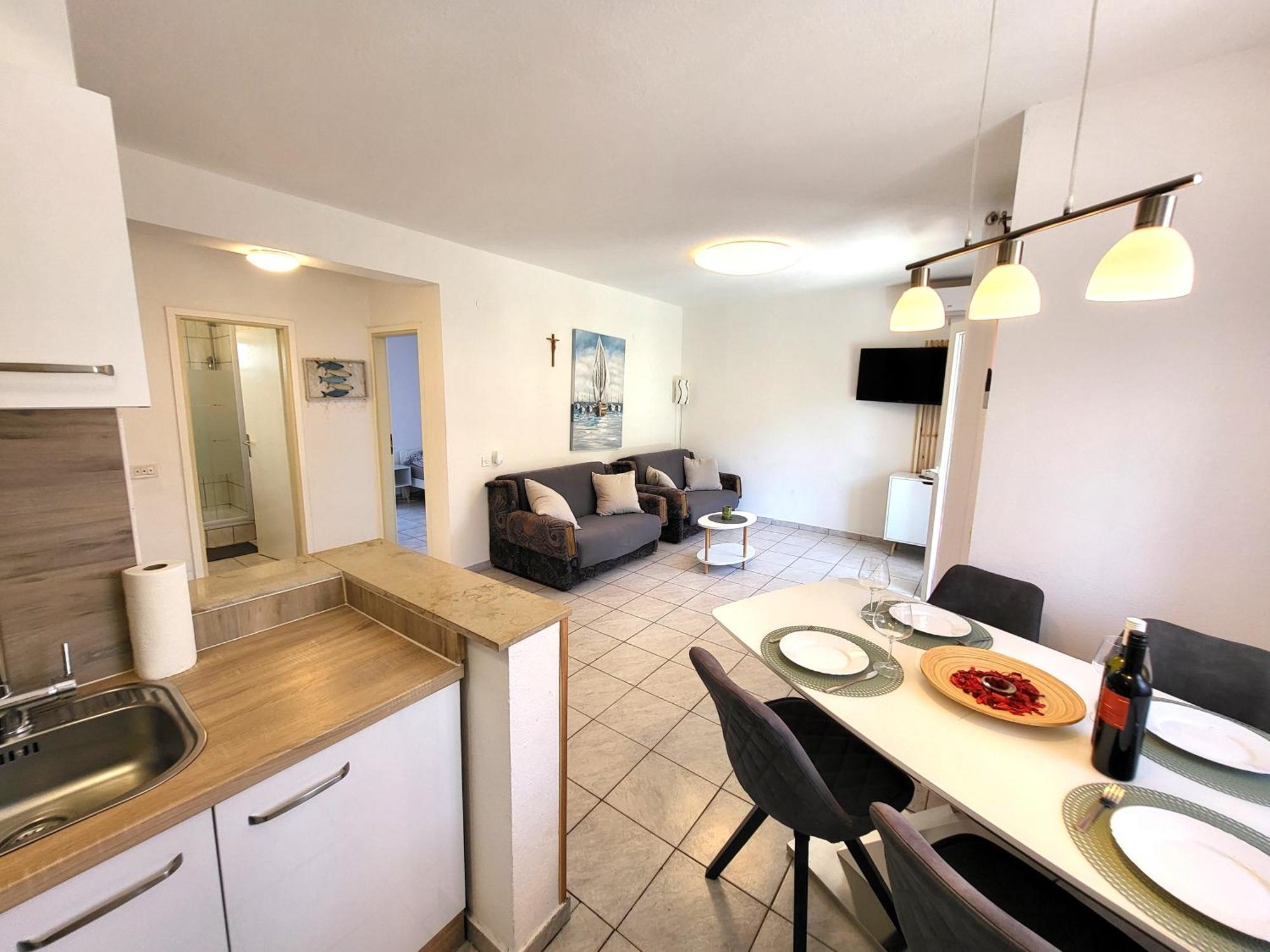 Apartments Pitve Jelsa  Exterior photo